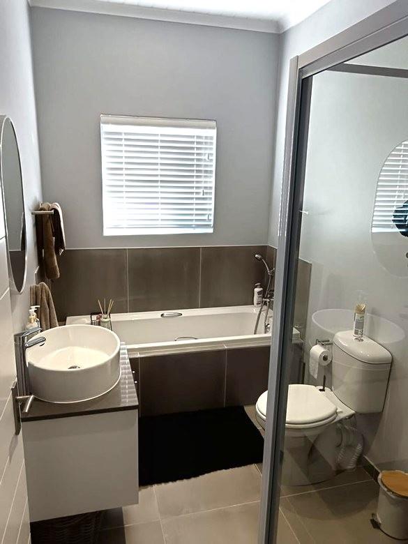 3 Bedroom Property for Sale in Velddrif Western Cape